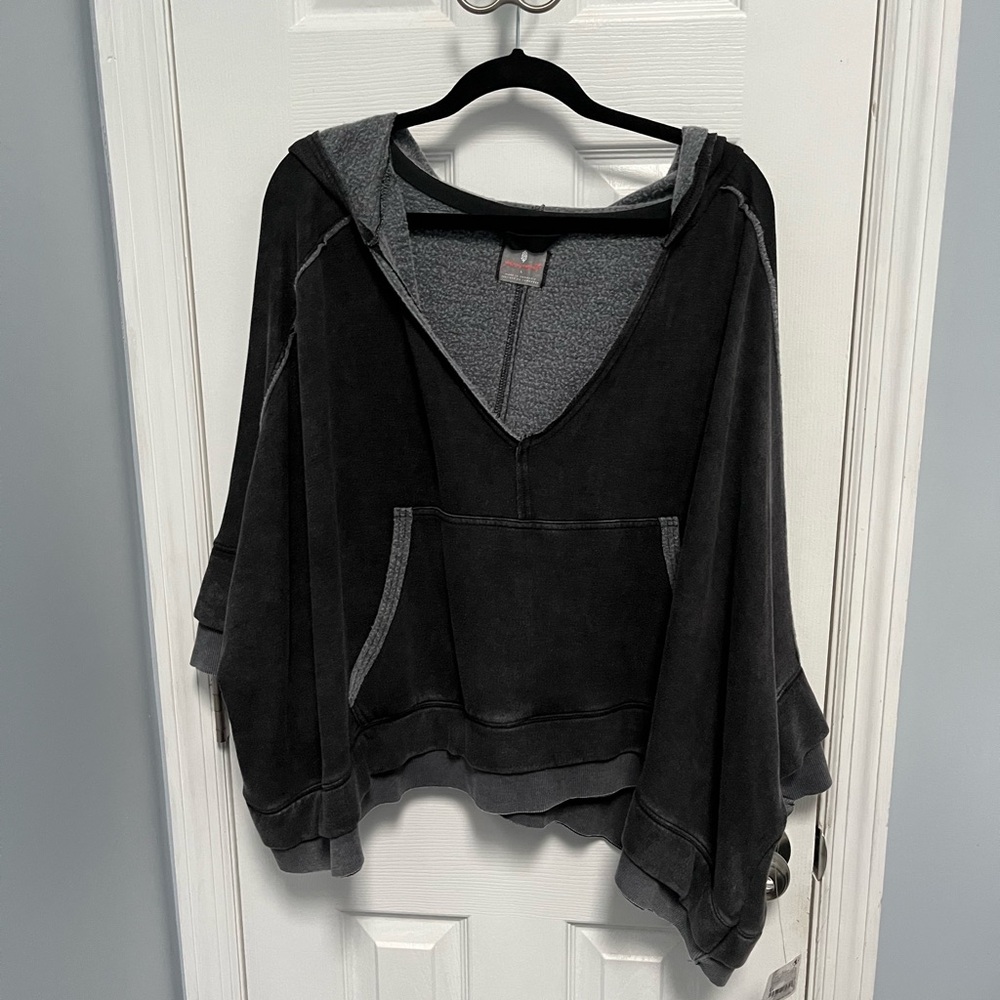 Free People Fp Movement Bonfire Oversized Hoodie Large Gray Black Sweatshirt NWT - Picture 4 of 16